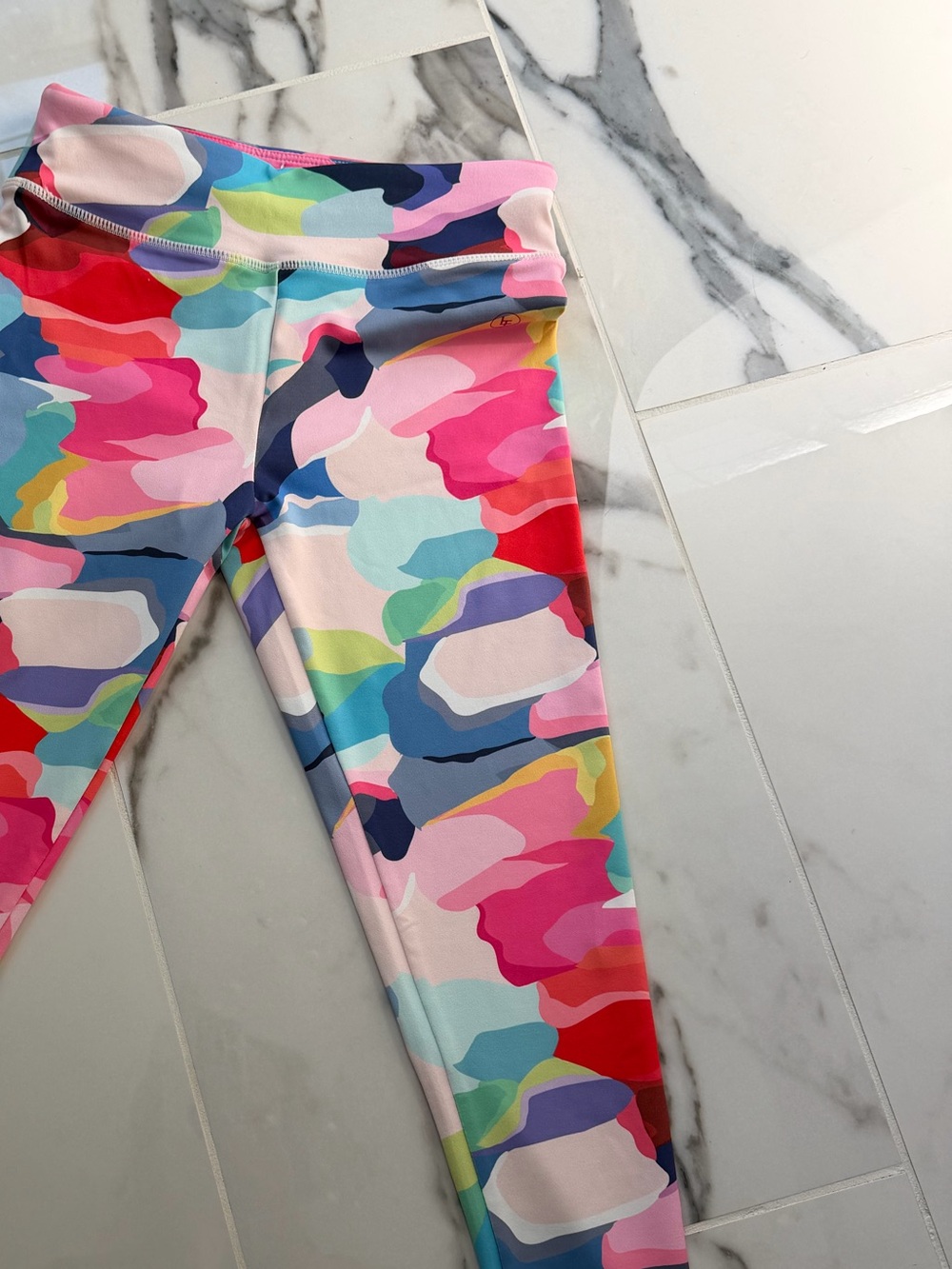 Leigh Tucker Willow Girls Bright Multi-Color Camo Print Leggings